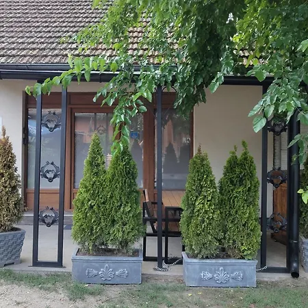 شقة Scorpio Apartman/sobe